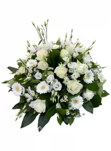Траурный шар из белых цветов от интернет-магазина цветов в 